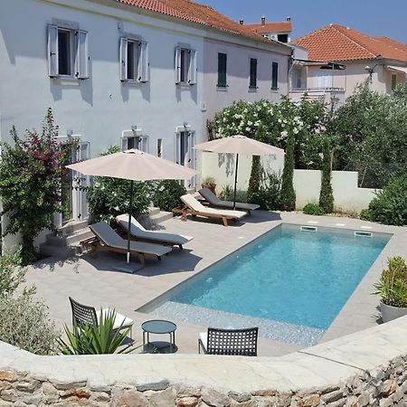 Villa Mira With A Heated Pool And A Sea View Božava Zewnętrze zdjęcie